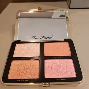 Too faced sugar peach palette
